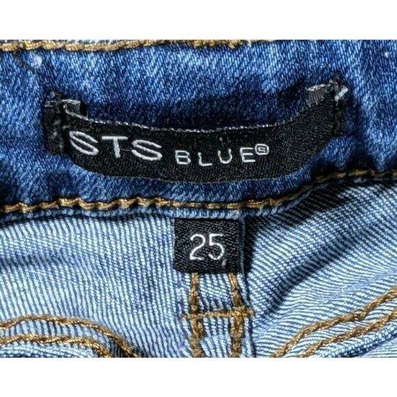 (3/$27) STS Blue Fringe Distressed Jean Shorts - Picture 4 of 11